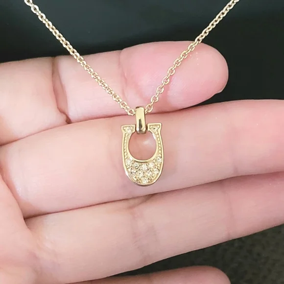 Coach Gold💛 Signature🖋 C Pendant Necklace - NIB - Picture 2 of 15